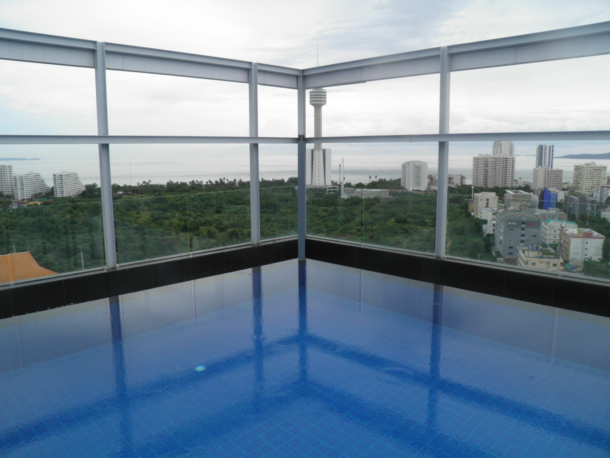 Treetops 615 By Axiom Group 3* Pattaya